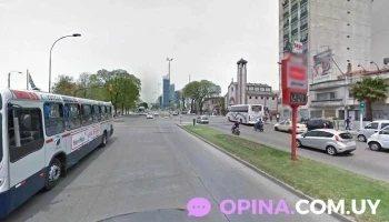 1727 Tres Cruces - 11600 Montevideo