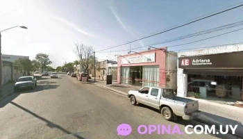 Adriana Equipamientos - 70600 Tarariras