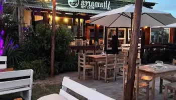 Altamarea Resto Pub - Aguas Dulces