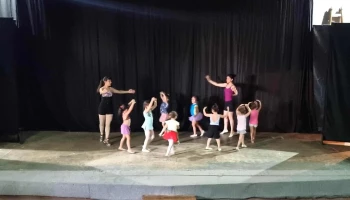 Cine colon - Colón Cine colon - Colón