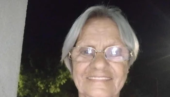 Claudia Gutierrez estilista unisex - Las Toscas