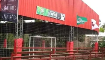 Complejo Deportivo San Antonio - San Antonio