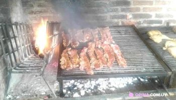 El Gaucho Parrilla - Pizzería - Pollería - Sarandí Del Yí