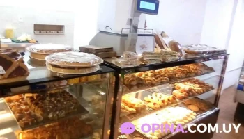 El Pampa (Minimercado) - 70000 Col. Del Sacramento