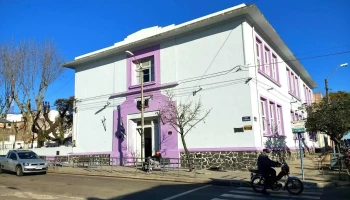 Escuela N° 2 José P. Varela - 37000 Melo