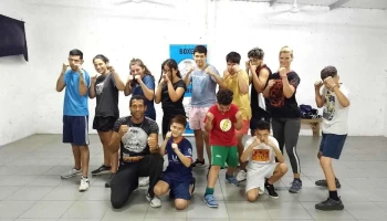 Escuela Pitbull Boxeo Kick Boxing Jiujitsu Y Defensa Personal - Montevideo Escuela Pitbull Boxeo Kick Boxing Jiujitsu Y Defensa Personal - Montevideo