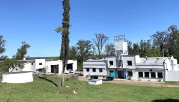 Fuente Oriente - 40000 Rivera Fuente Oriente - 40000 Rivera