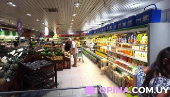 Hipermercado Devoto - 20200 Piriápolis Hipermercado Devoto - 20200 Piriápolis