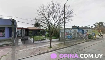 La Familia Verdulería - 12300 Montevideo