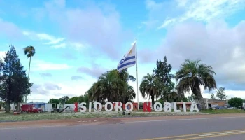 Letras volumétricas Isidoro Noblia - Departamento De Cerro Largo