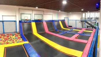 Levity Trampoline Park - Tres Cruces - 11900 Montevideo Levity Trampoline Park - Tres Cruces - 11900 Montevideo