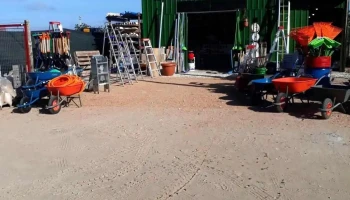 Lo De Juan Barraca Y Ferreteria - Maldonado