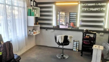 Metamorfosis Peluquería - Esquina Metamorfosis Peluquería - Esquina