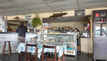 Parador el Caimán - Departamento De San José