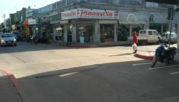 Piano y cia - 90200 Santa Lucía