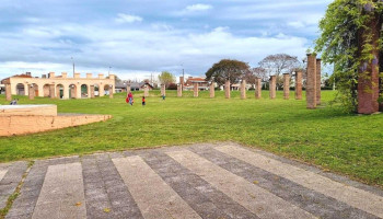 Plaza Del Encuentro de dos culturas - Mercedes