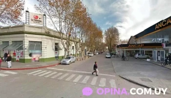 Salas Velat.Bazzi Hnos - 97000 Durazno