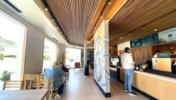 Starbucks - Punta Del Este