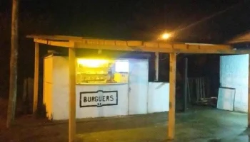 Trailer Burguers - Rivera