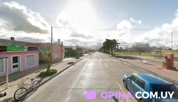 Veterinaria Lasplaces - 25 De Agosto S/n