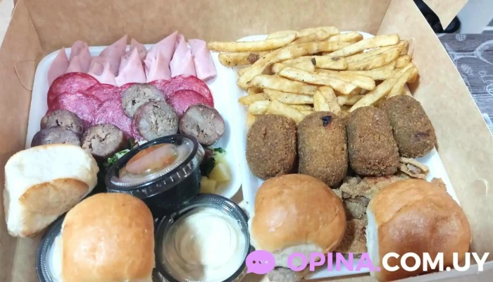 8pm Bar Grill Comida Y Bebida - Guichón