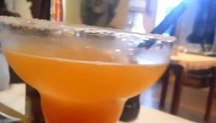 8pm Bar Grill Zona - Guichón