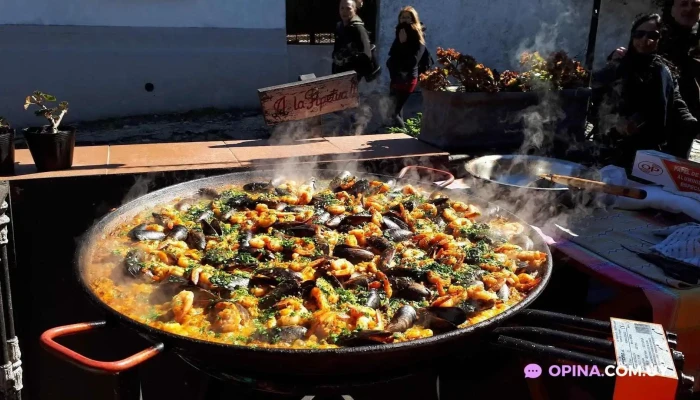 A La Pipetua Bistro Paella