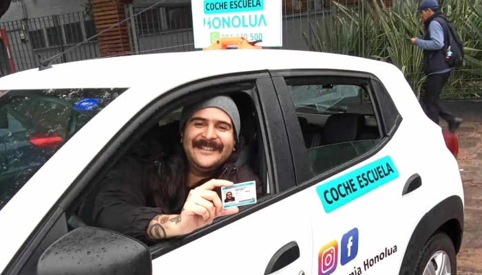 Academia De Choferes Honolua -  Sitio Web - Montevideo