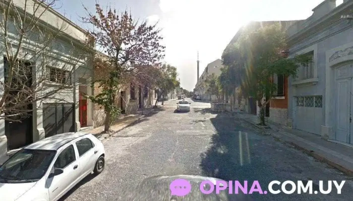 Academia de Choferes La Calela - Montevideo