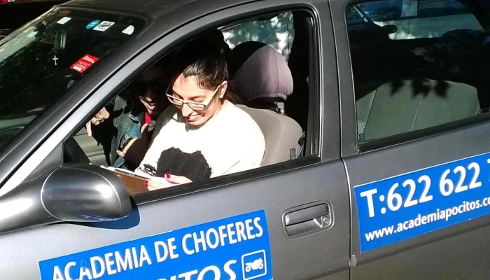 Academia de choferes Pocitos auto y moto - Montevideo