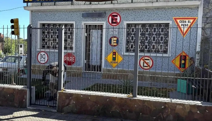 Academia de choferes Vintage - Departamento De Montevideo