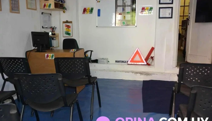 Academia de manejo Ecic - Montevideo