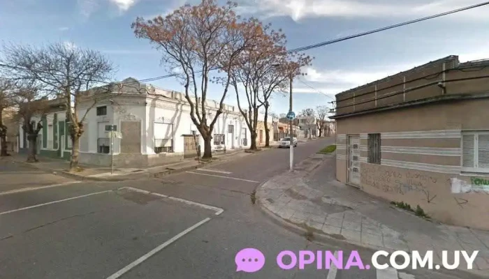 Academia Epsilon - Montevideo