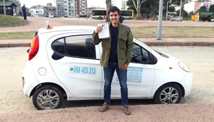 Academia Instructoruy Edificio - Montevideo