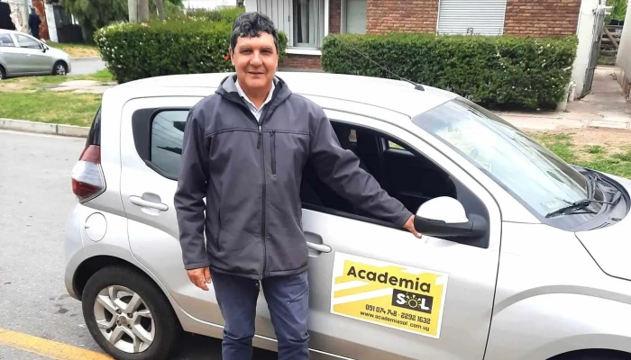 Academia Sol -  Horario - Pando