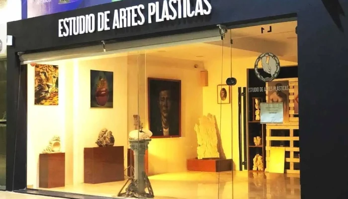 Academia Uruguaya De Las Artes -  Exterior - Punta del Este