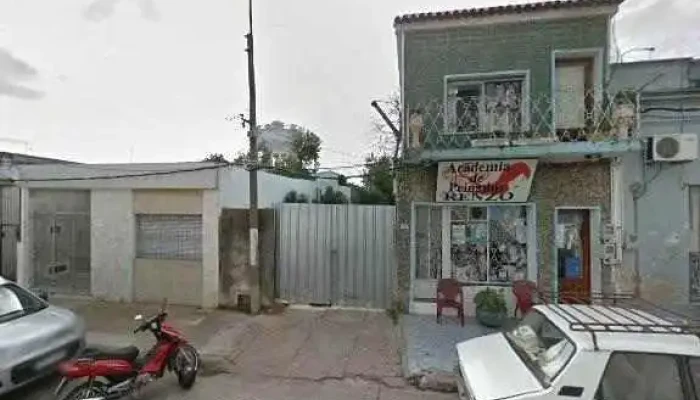 Academia Y Peinados Renzo -  Numerodeg - Pando