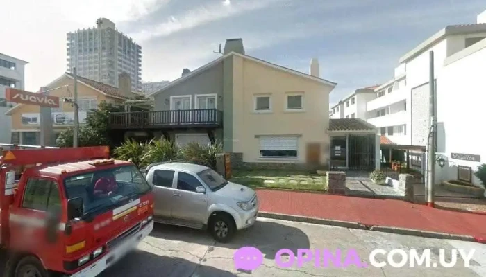 Administracion Peluffo Schiavo - Punta Del Este