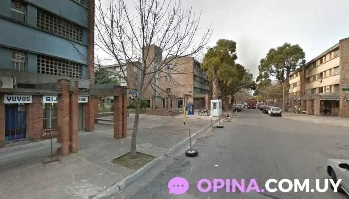 + Ahorro 2 - 11600 Montevideo