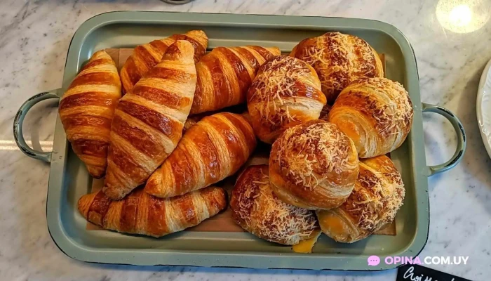 Albertine Pan Y Cafe Croissant - Cafetería