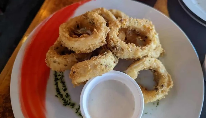 Albertos Comida Y Bebida