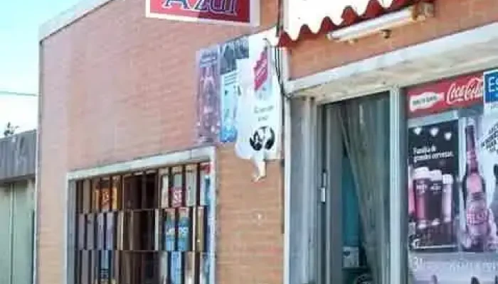 Almacen Azul - 45100 Paso De Los Toros