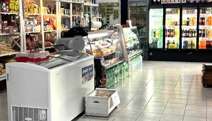 Almacen La Esquina Porvenir:  Todo - Almacén