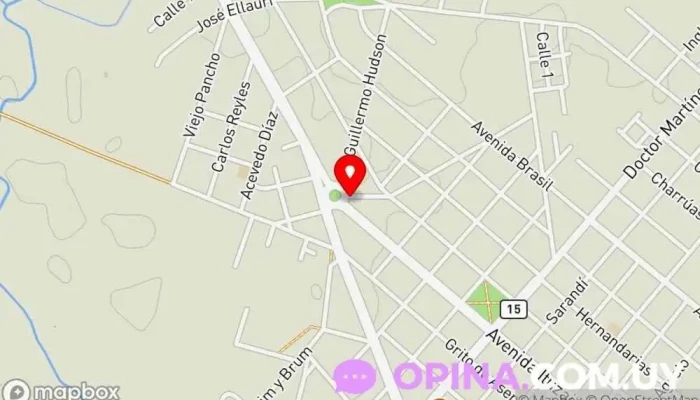 Almacén plazoleta - Carlos Roxlo