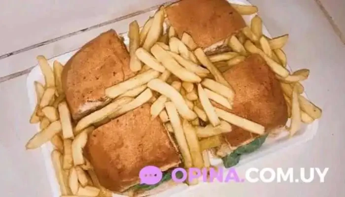 Alto Sabor Chiviteria:  Papas Fritas - Restaurante de comida rápida