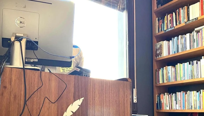 Amazonia -    Espacio Entre Libros Montevideo - Montevideo