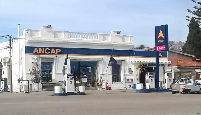 Ancap Casupa:  Exterior - Gasolinera