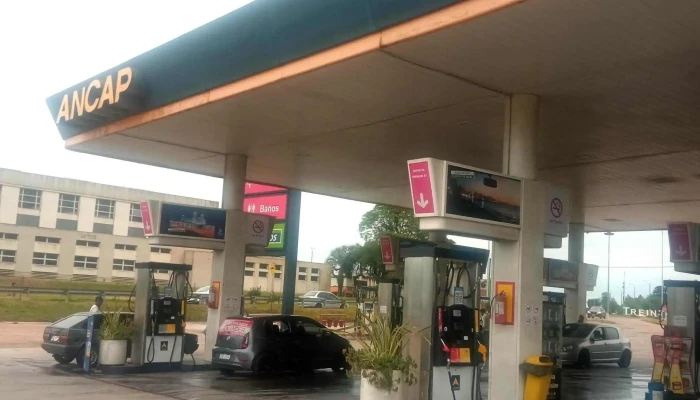 Ancap:  Estacion De Servicio - Gasolinera