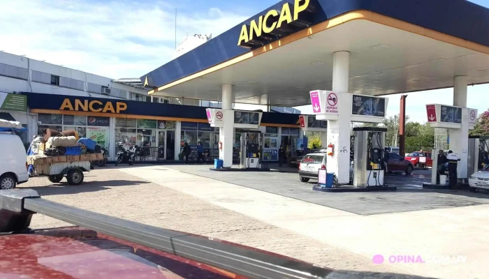 Ancap:  Exterior - Gasolinera