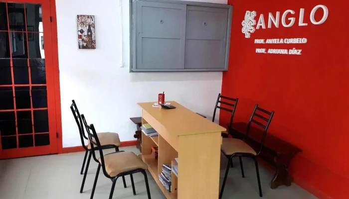 Anglo Profanyela Curbelo Y Prof Adriana Diaz Edificio - San José de Mayo